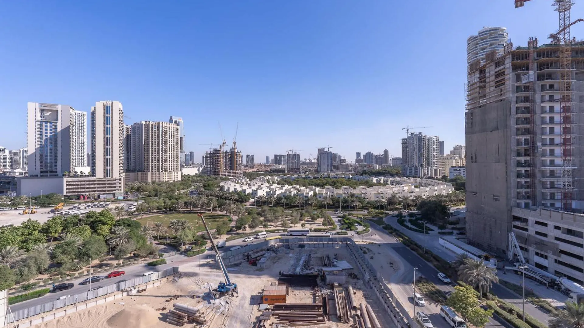 Exceptional Studio In Rokane G25 Good For 2 Dubai 0*,