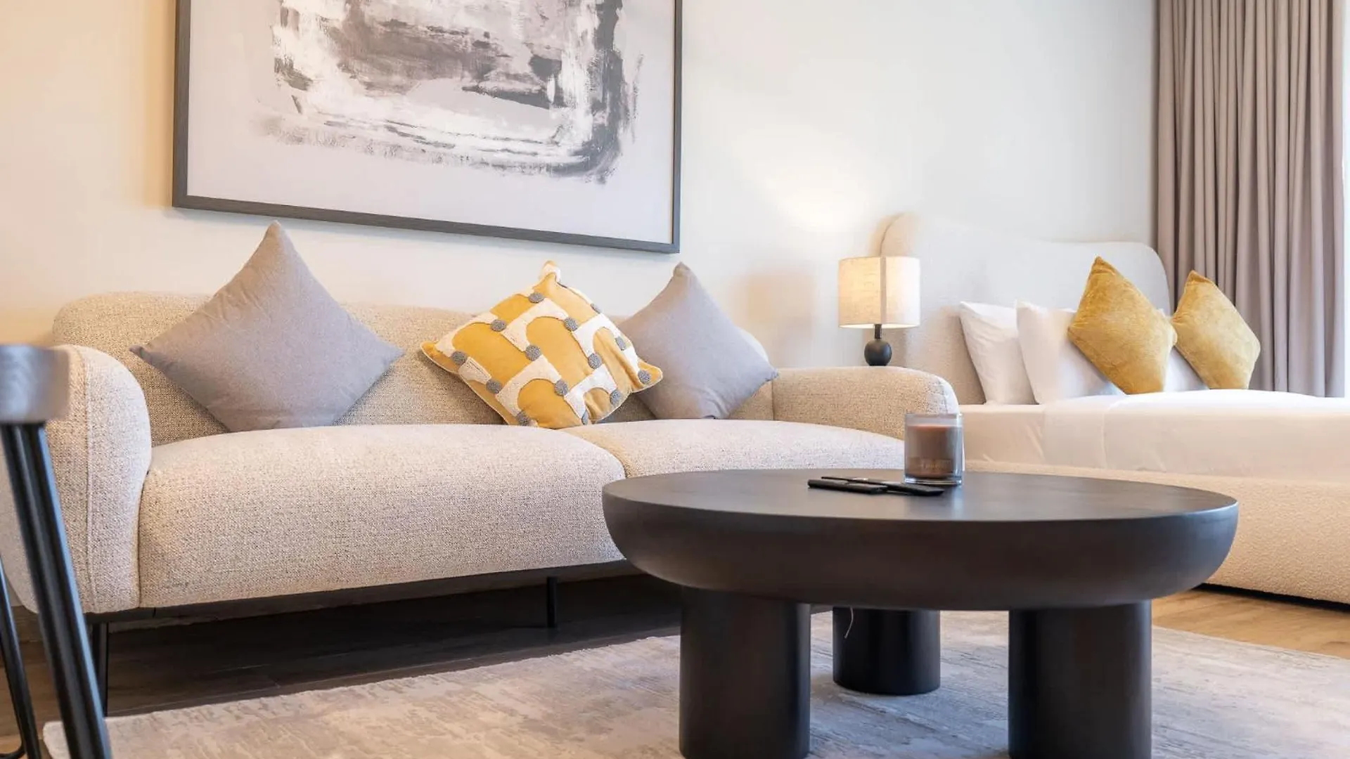 Apartment Exceptional Studio In Rokane G25 Good For 2 Dubai