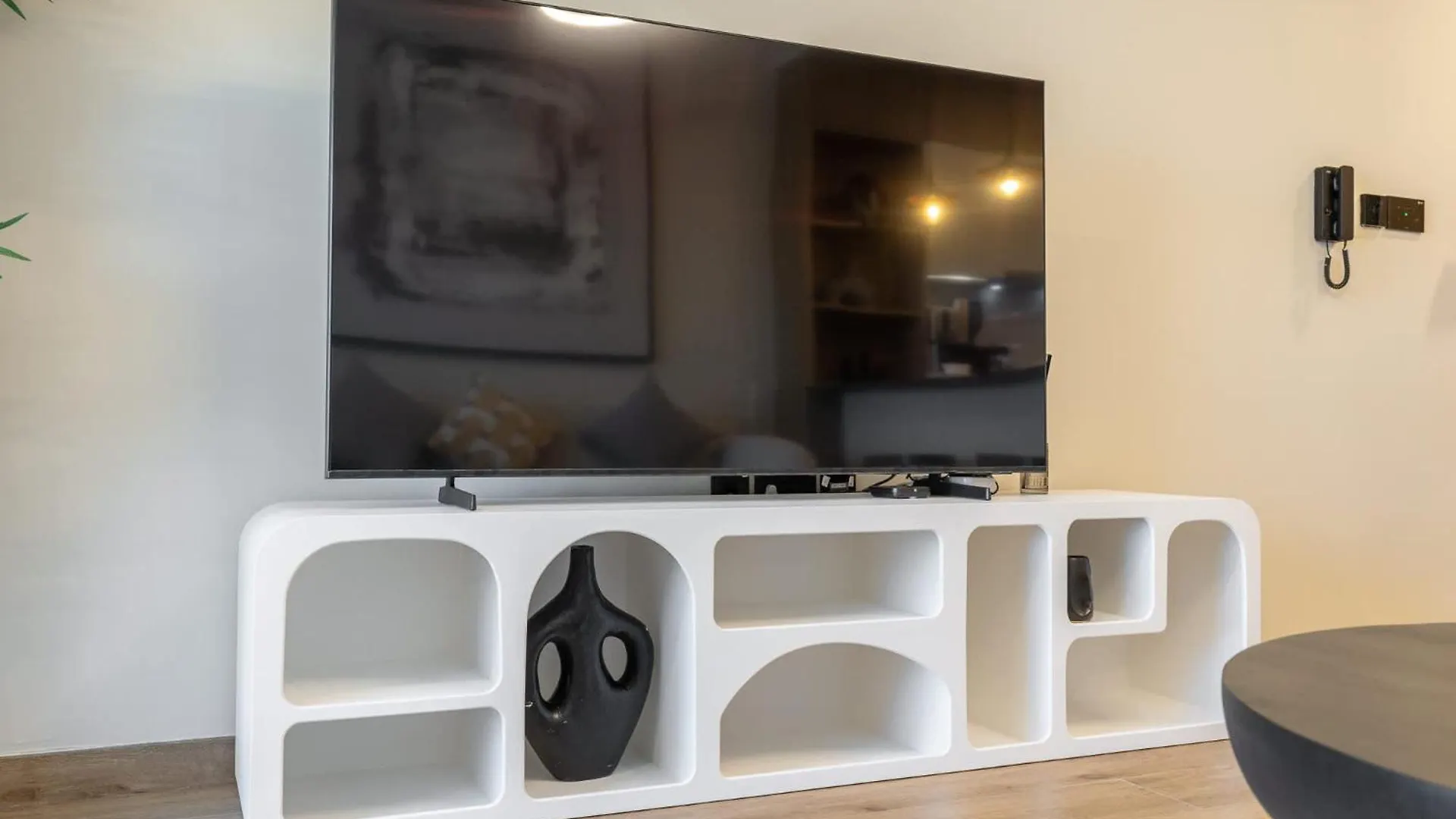 Exceptional Studio In Rokane G25 Good For 2 Дубай Апартаменты